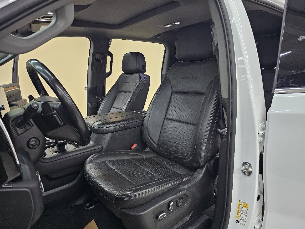 GMC Sierra 1500 Denali Crew Cab Short Box 4WD 2023