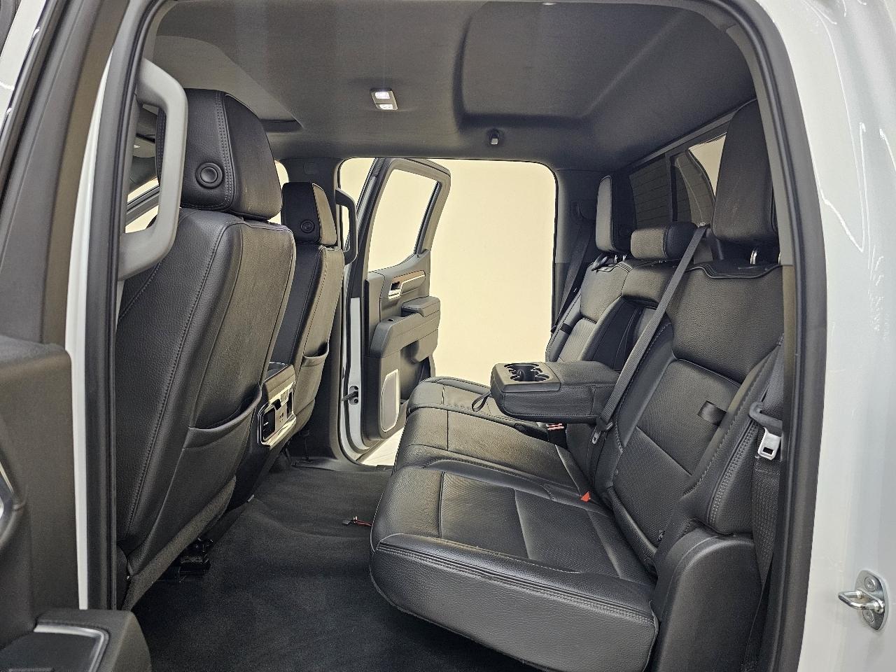 GMC Sierra 1500 Denali Crew Cab Short Box 4WD 2023