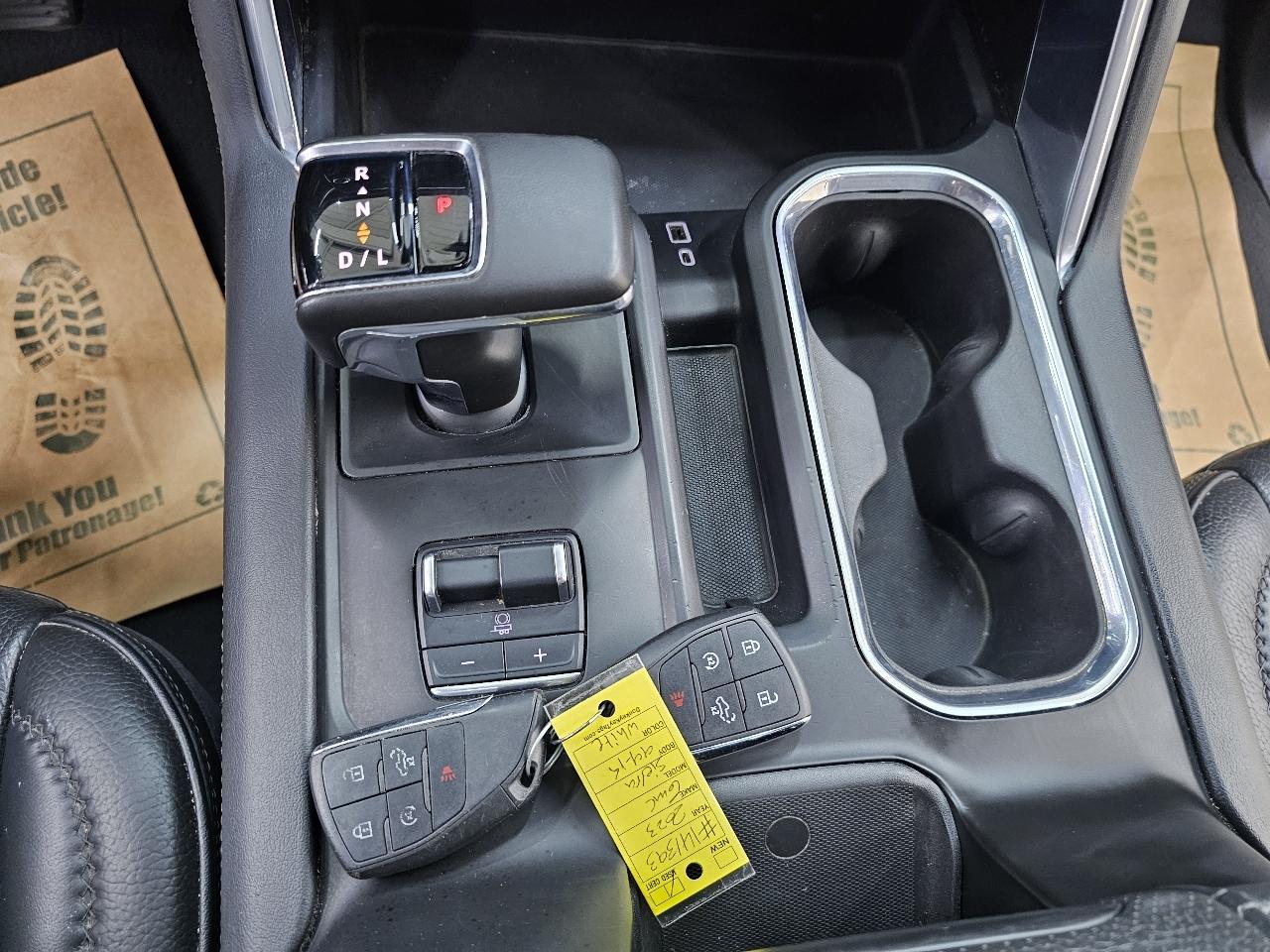 GMC Sierra 1500 Denali Crew Cab Short Box 4WD 2023