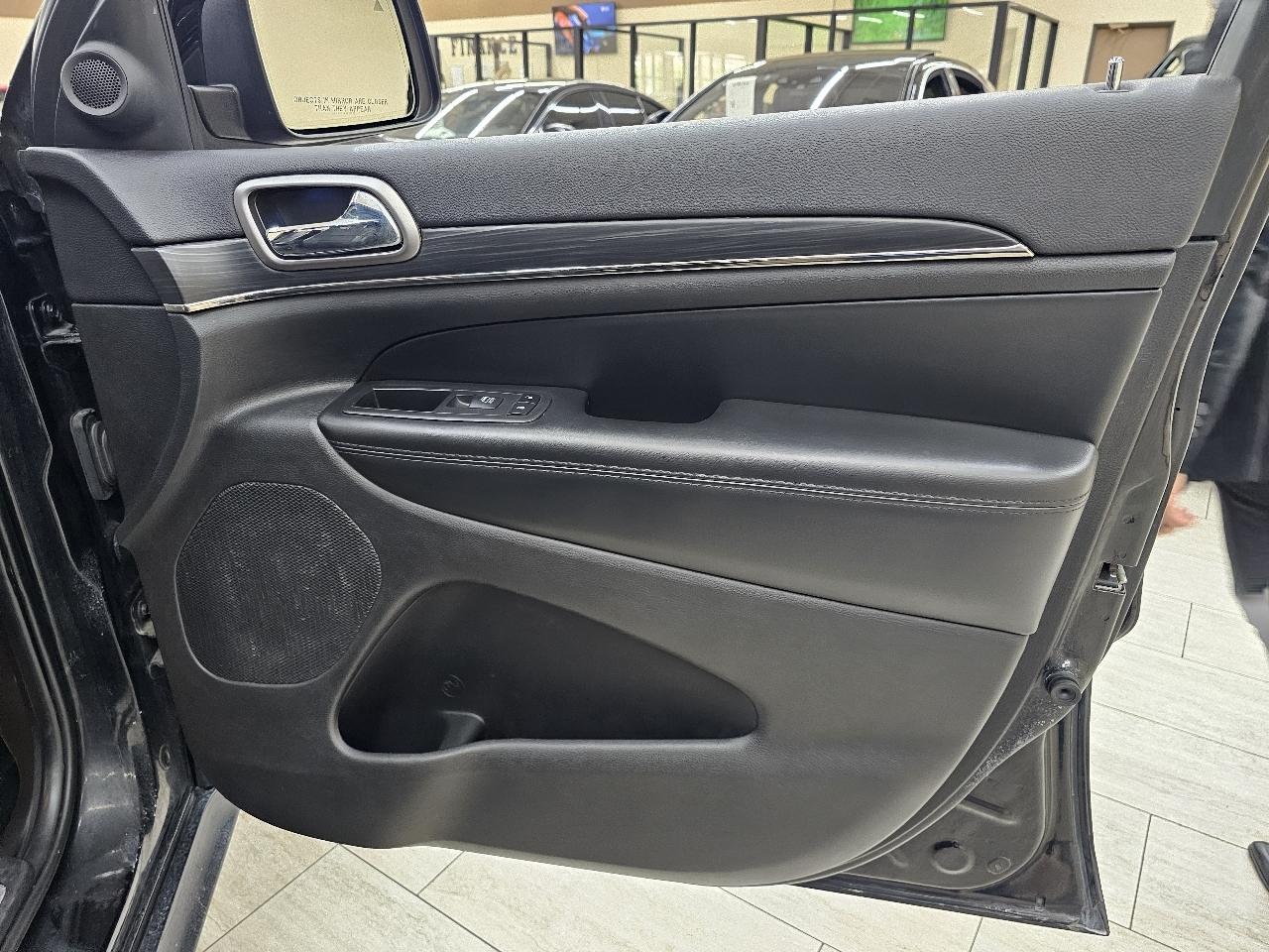 Jeep Grand Cherokee Limited 2WD 2019