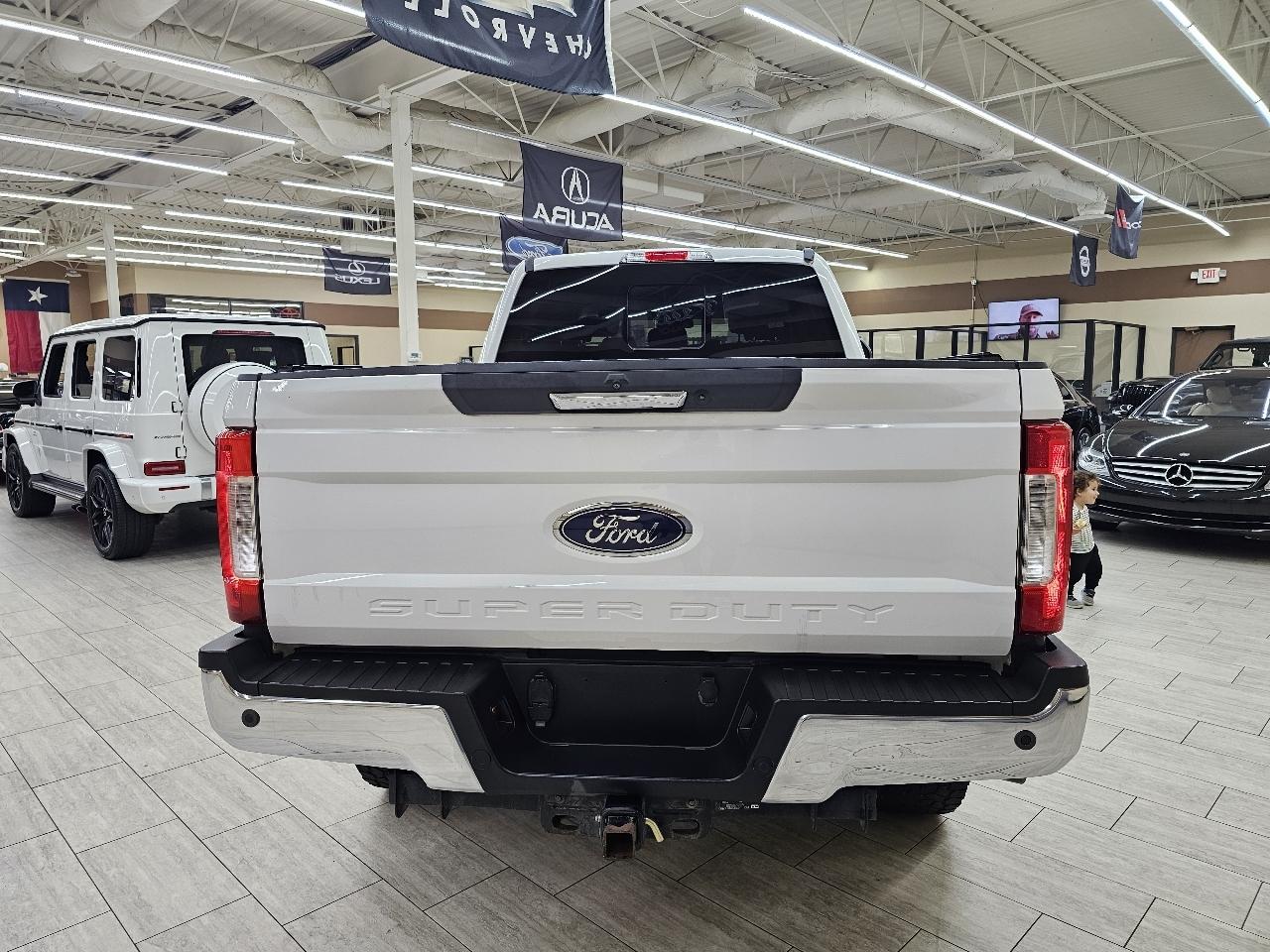 Ford F-250 SD King Ranch Crew Cab 4WD 2017