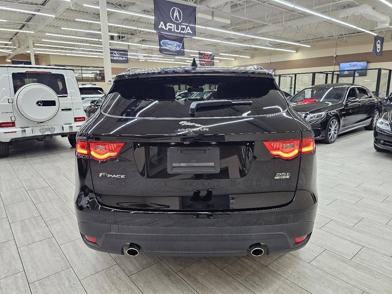 Jaguar F-Pace 25t Premium 2018