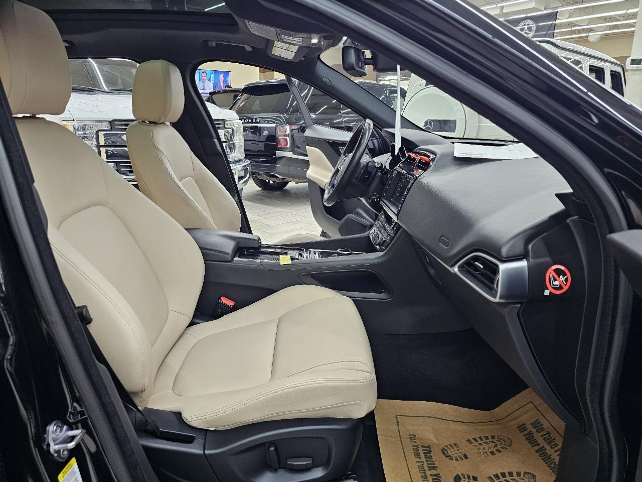 Jaguar F-Pace 25t Premium 2018