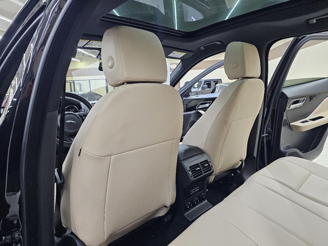 Jaguar F-Pace 25t Premium 2018