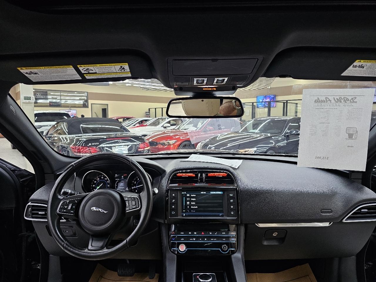 Jaguar F-Pace 25t Premium 2018