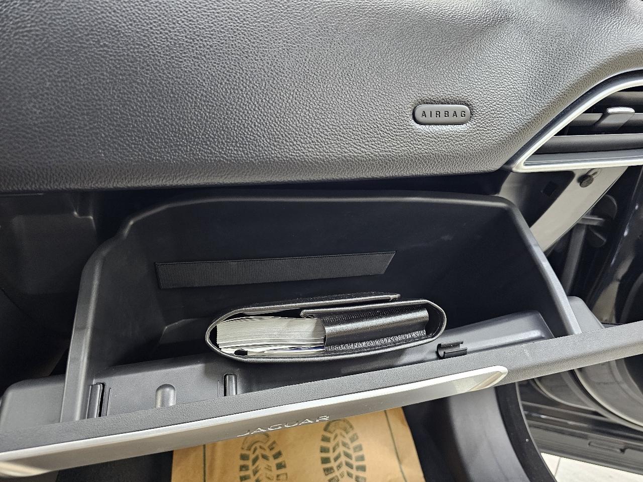 Jaguar F-Pace 25t Premium 2018