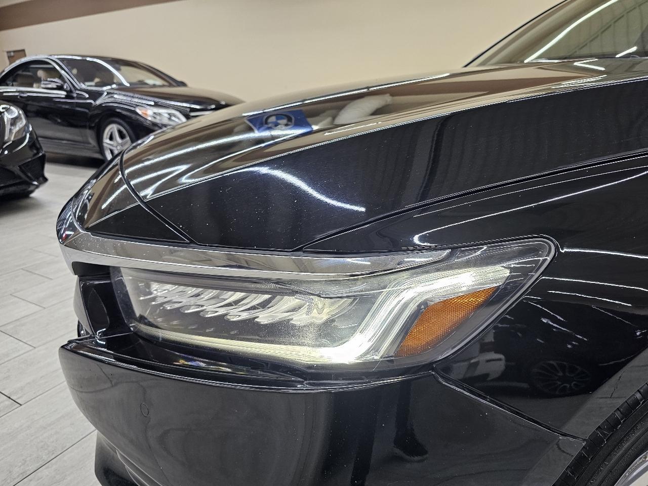 Honda Accord Touring 2.0T 10A 2018