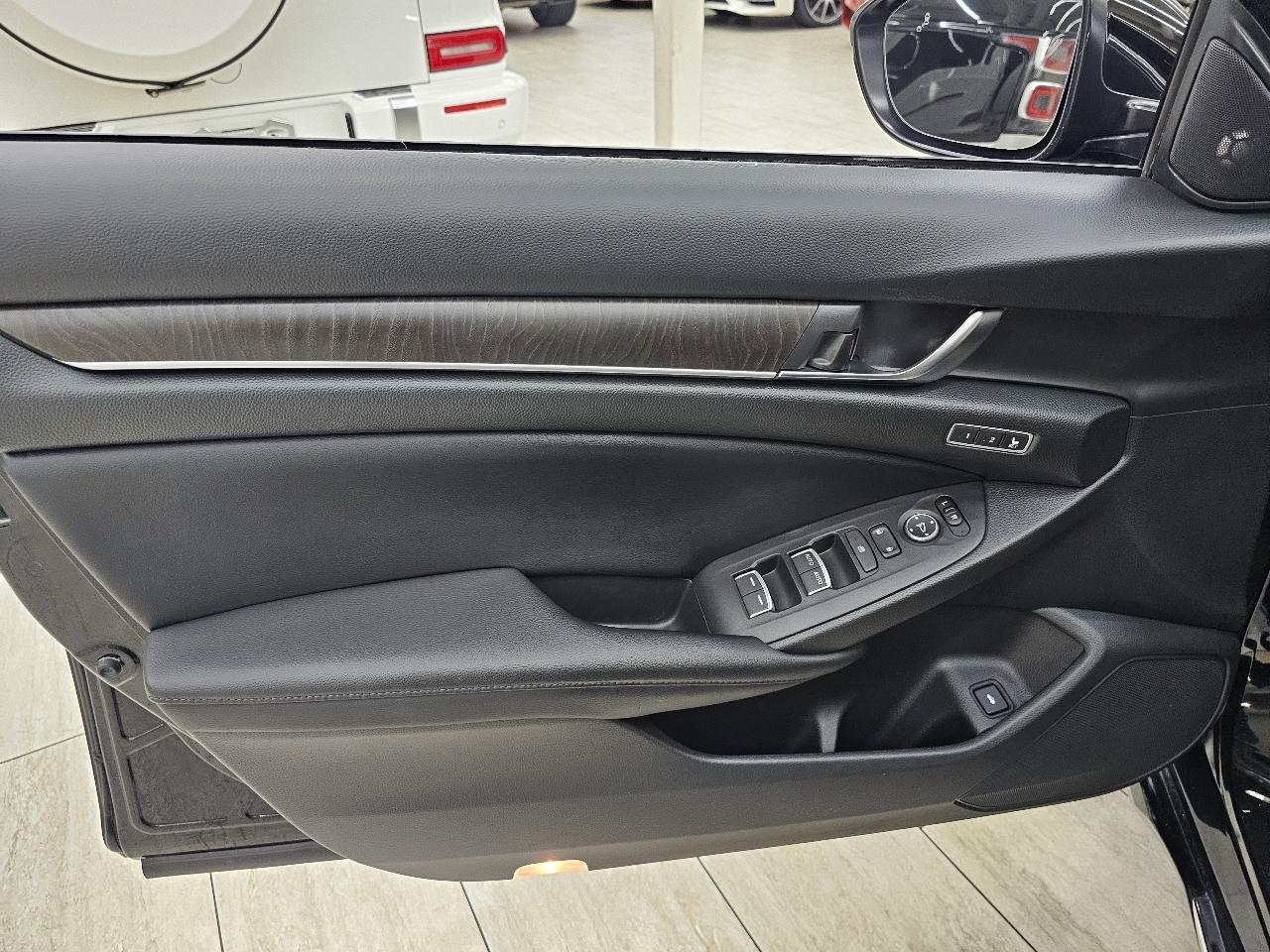 Honda Accord Touring 2.0T 10A 2018