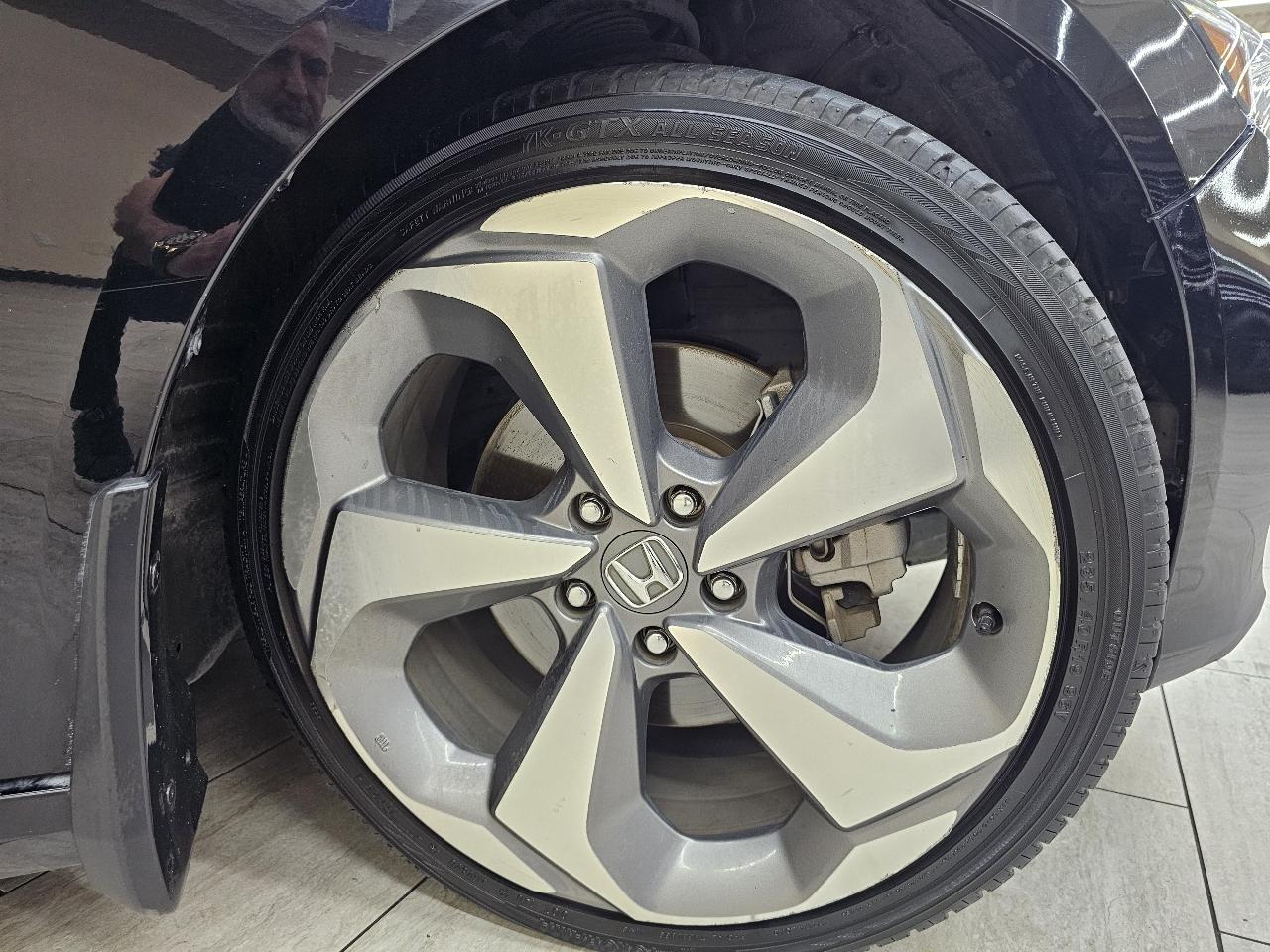 Honda Accord Touring 2.0T 10A 2018