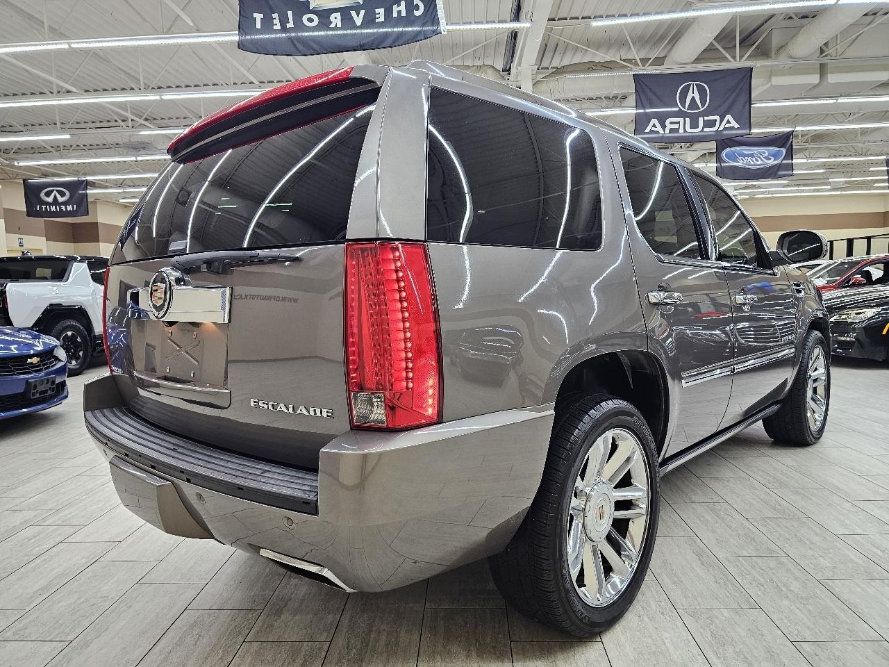 Cadillac Escalade Platinum AWD 2014