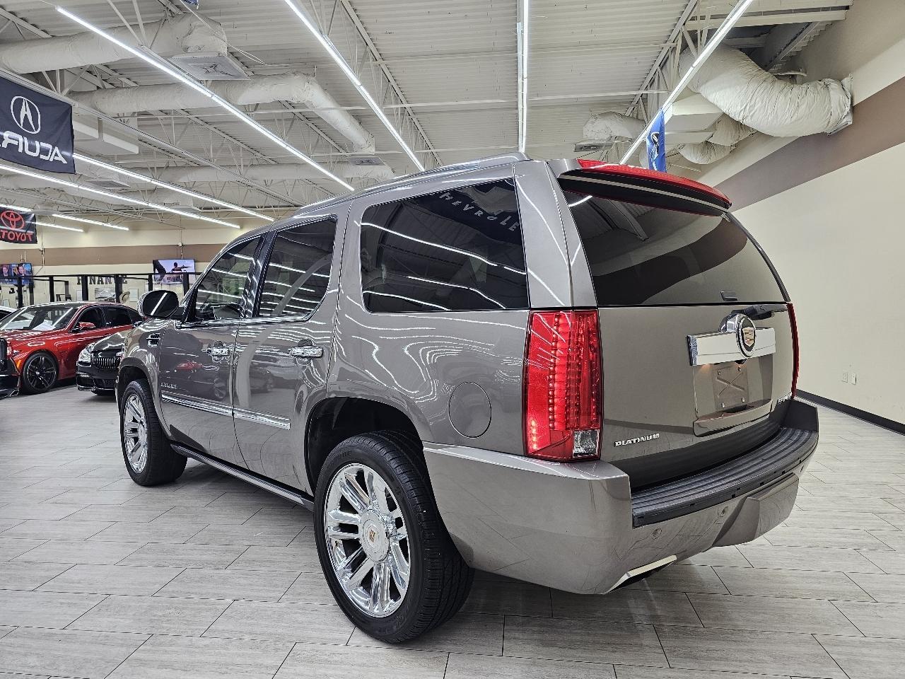 Cadillac Escalade Platinum AWD 2014