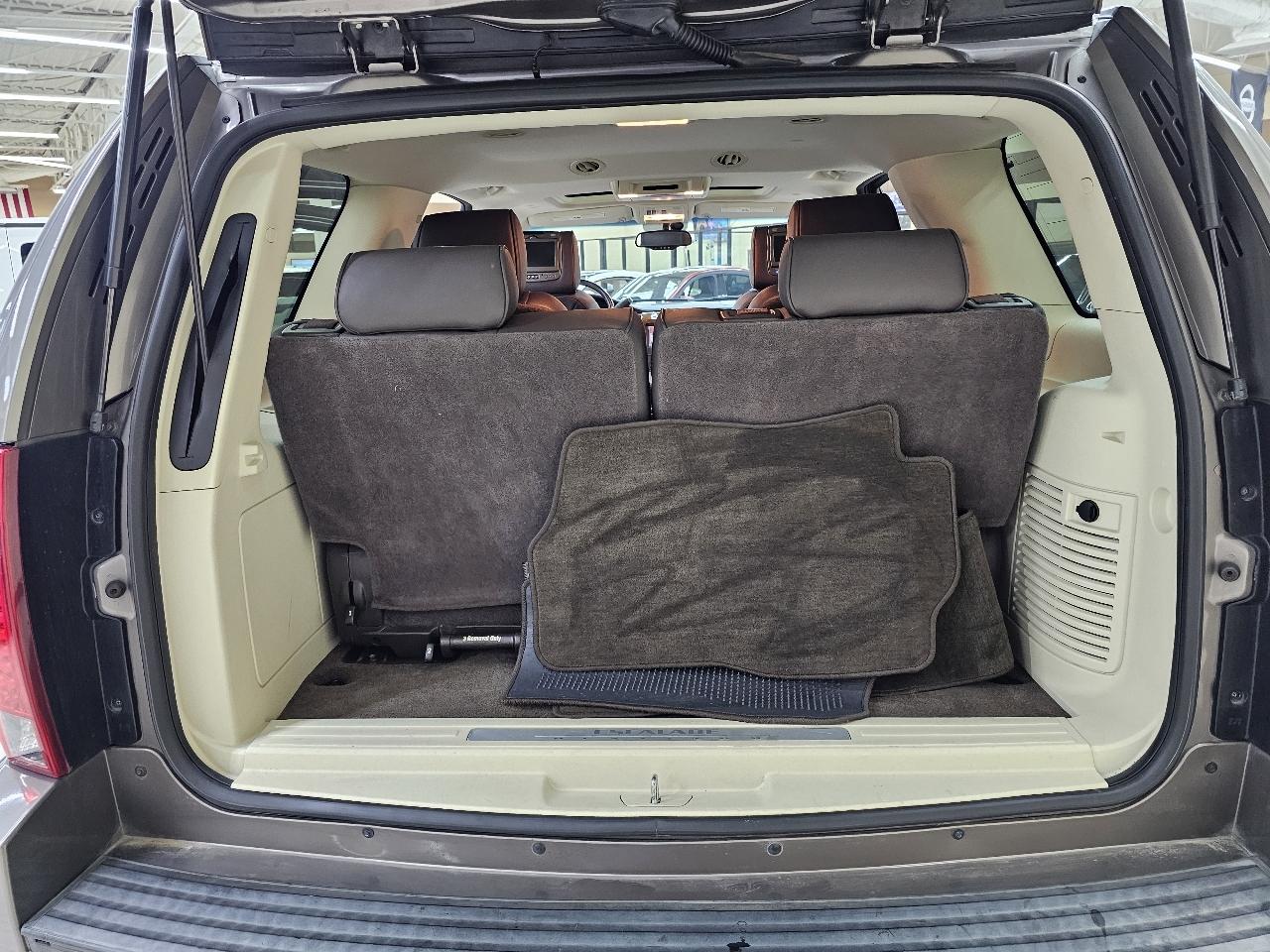 Cadillac Escalade Platinum AWD 2014