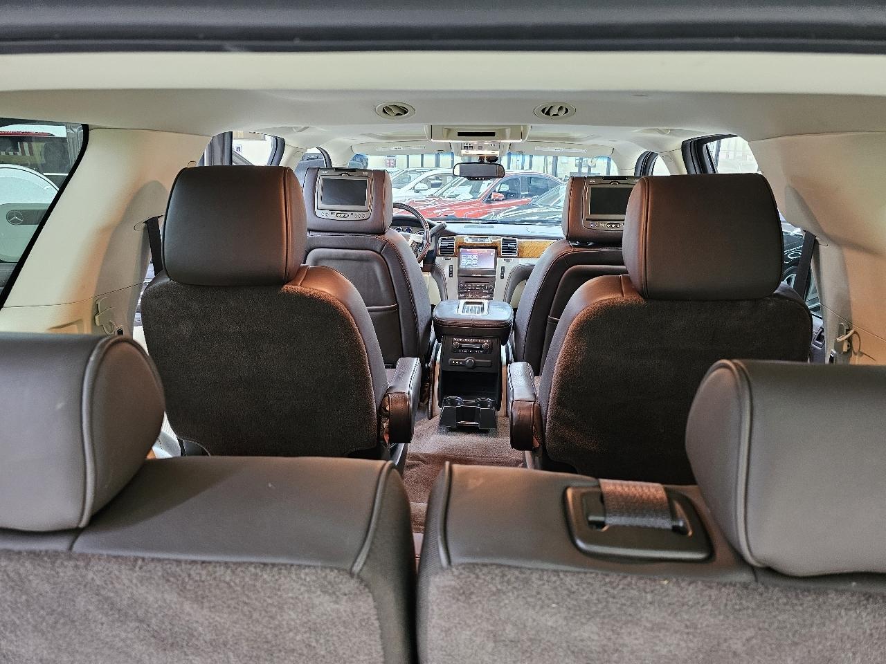 Cadillac Escalade Platinum AWD 2014