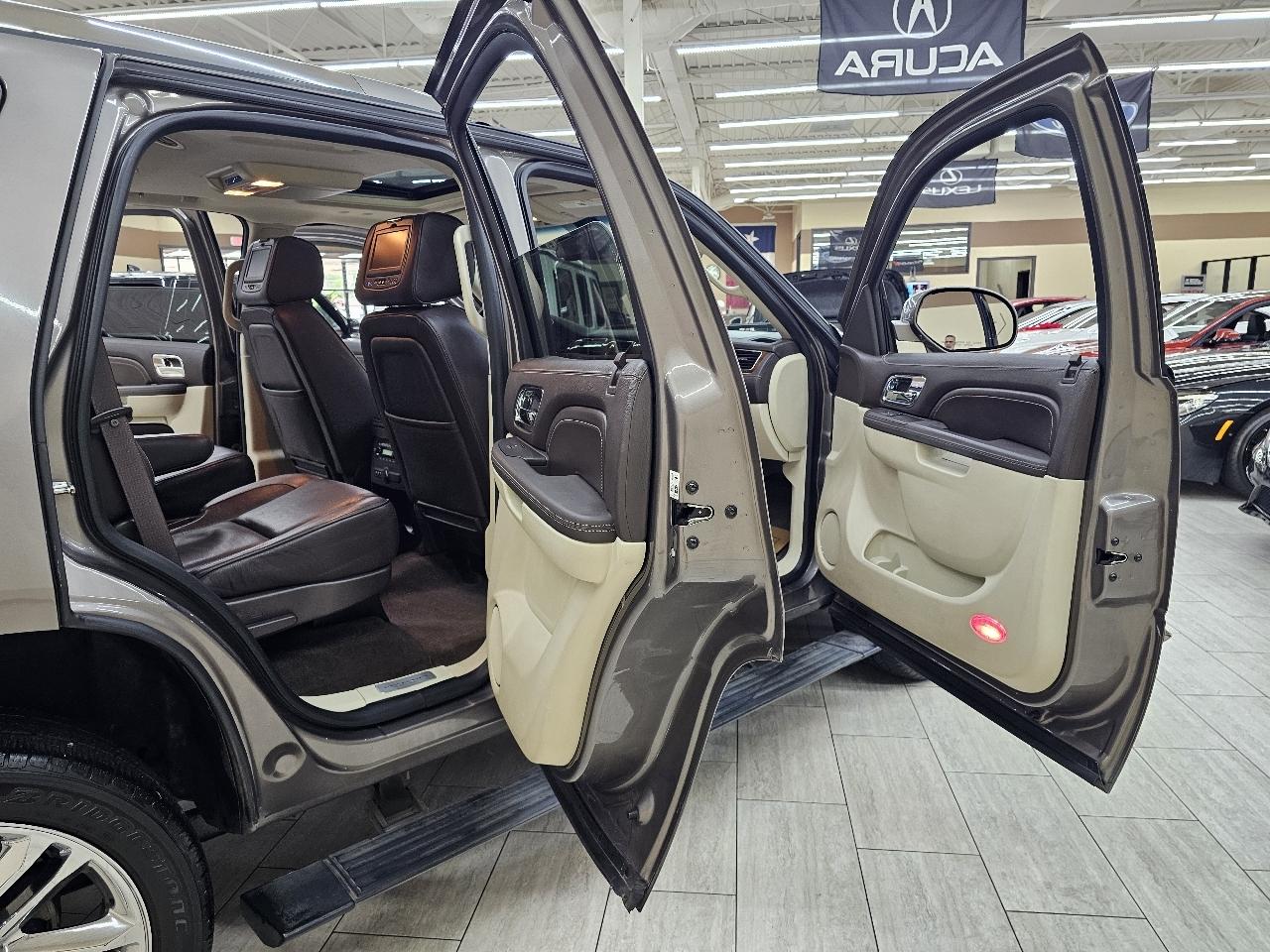 Cadillac Escalade Platinum AWD 2014