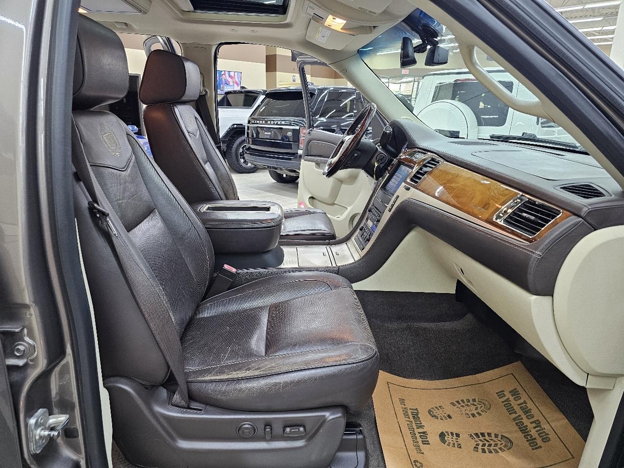 Cadillac Escalade Platinum AWD 2014