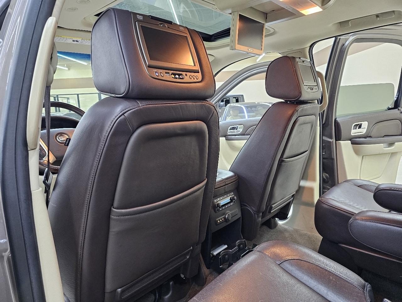 Cadillac Escalade Platinum AWD 2014