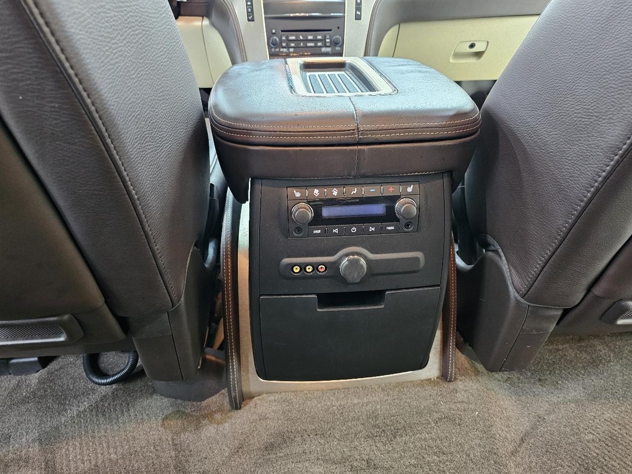 Cadillac Escalade Platinum AWD 2014