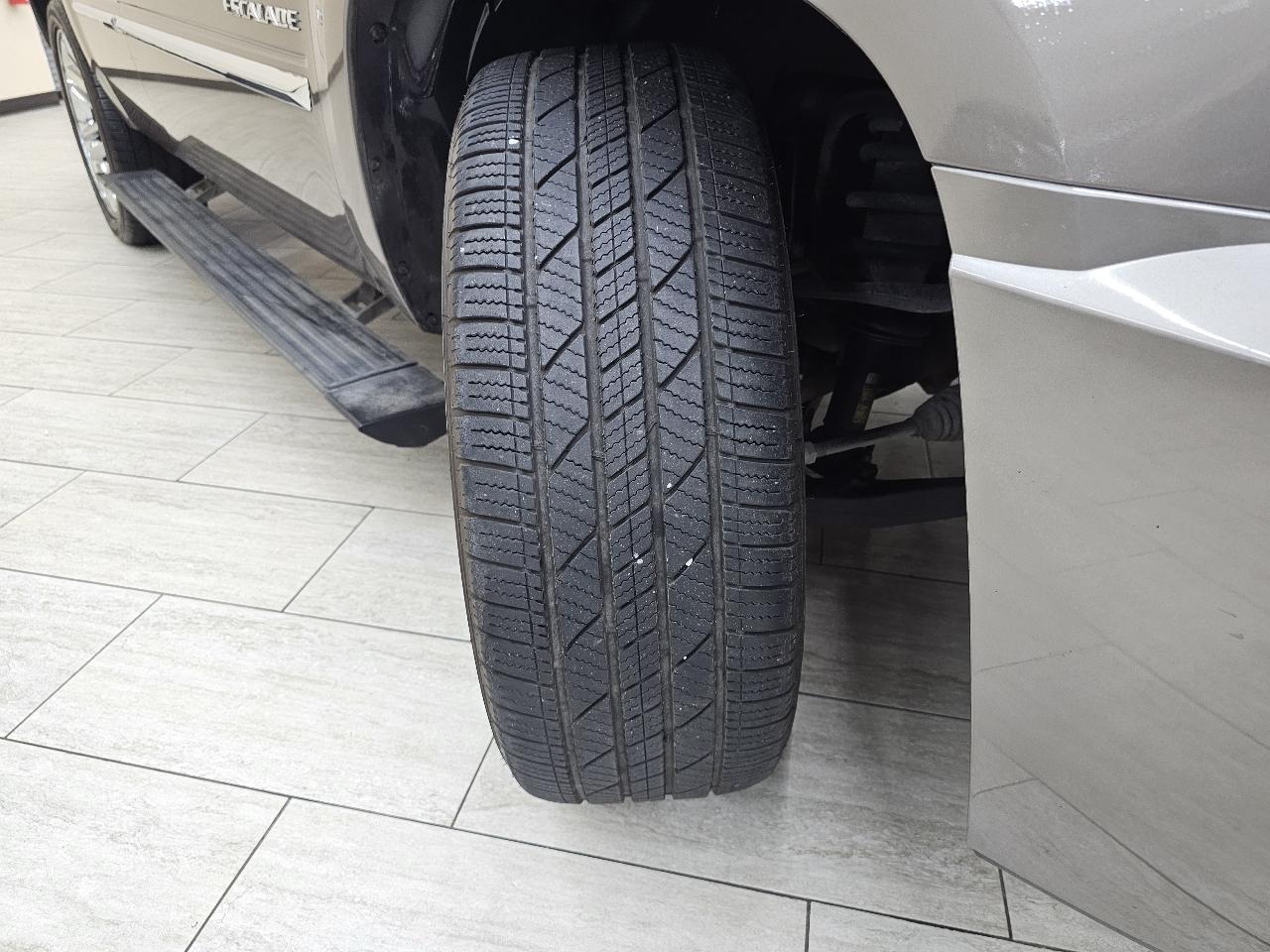 Cadillac Escalade Platinum AWD 2014