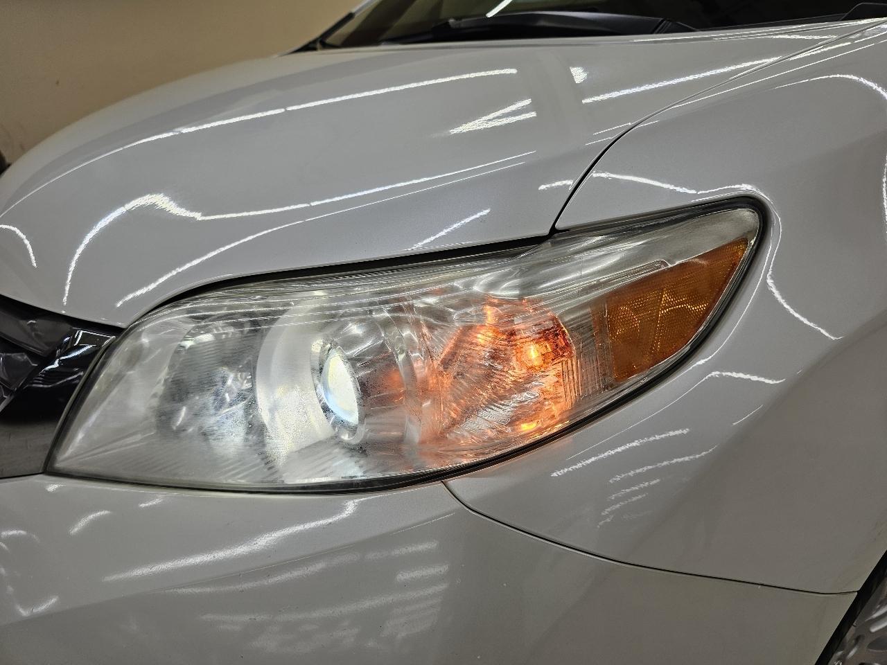 Toyota Sienna XLE FWD 8-Passenger V6 2016