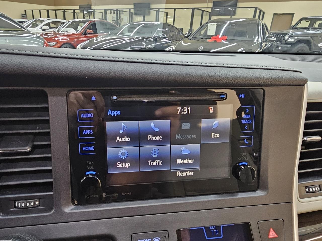 Toyota Sienna XLE FWD 8-Passenger V6 2016