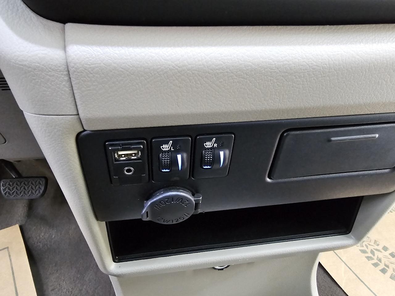 Toyota Sienna XLE FWD 8-Passenger V6 2016