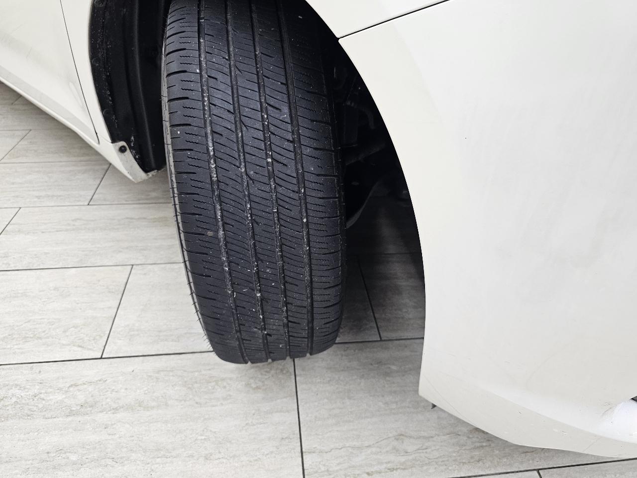 Toyota Sienna XLE FWD 8-Passenger V6 2016