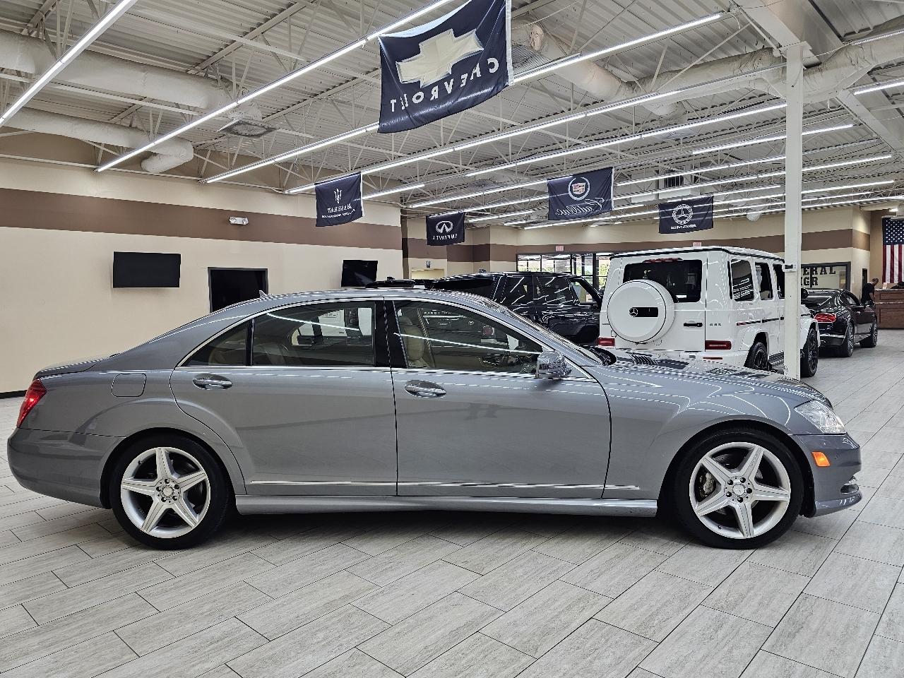 Mercedes-Benz S-Class S550 2010