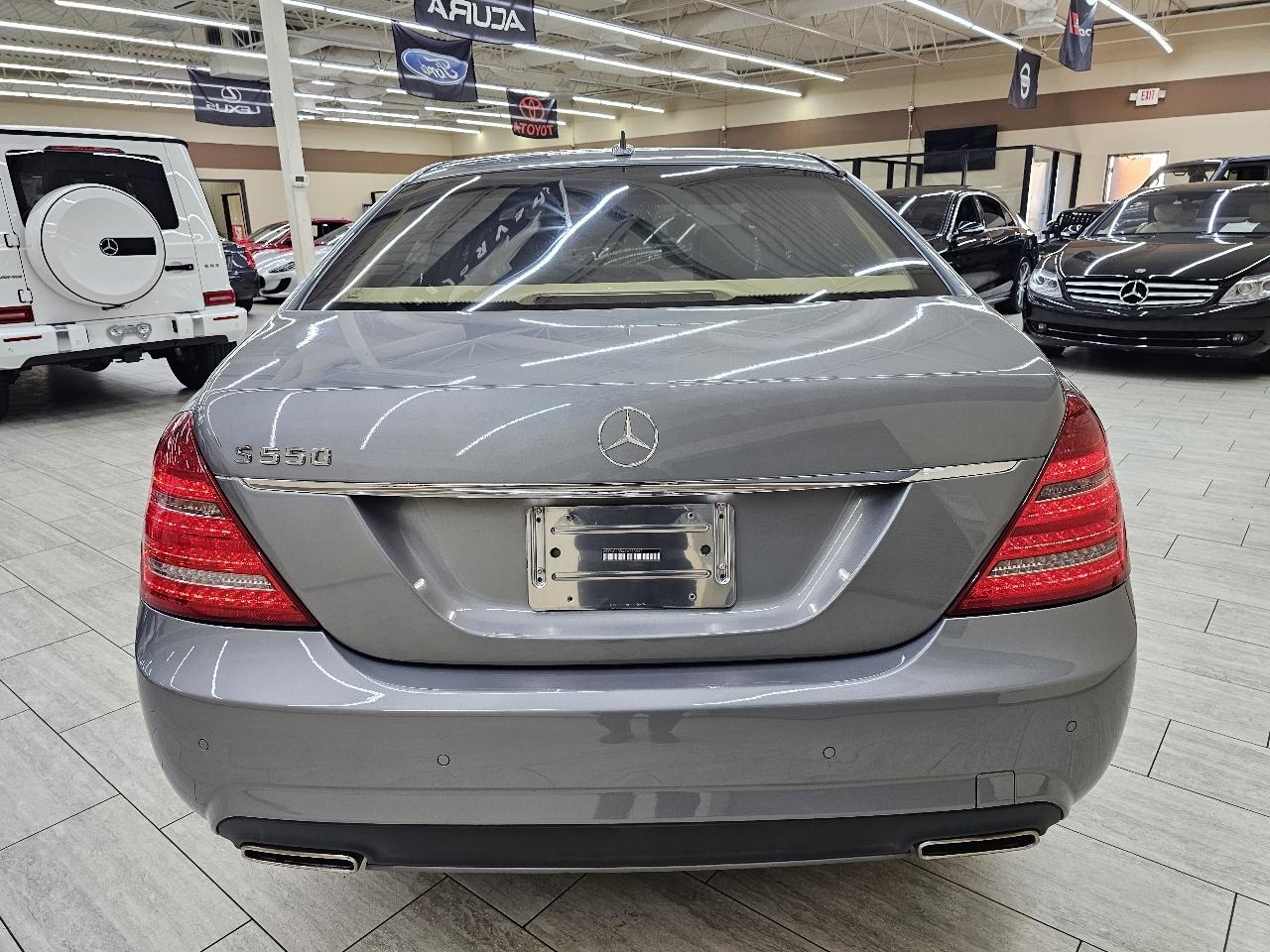 Mercedes-Benz S-Class S550 2010
