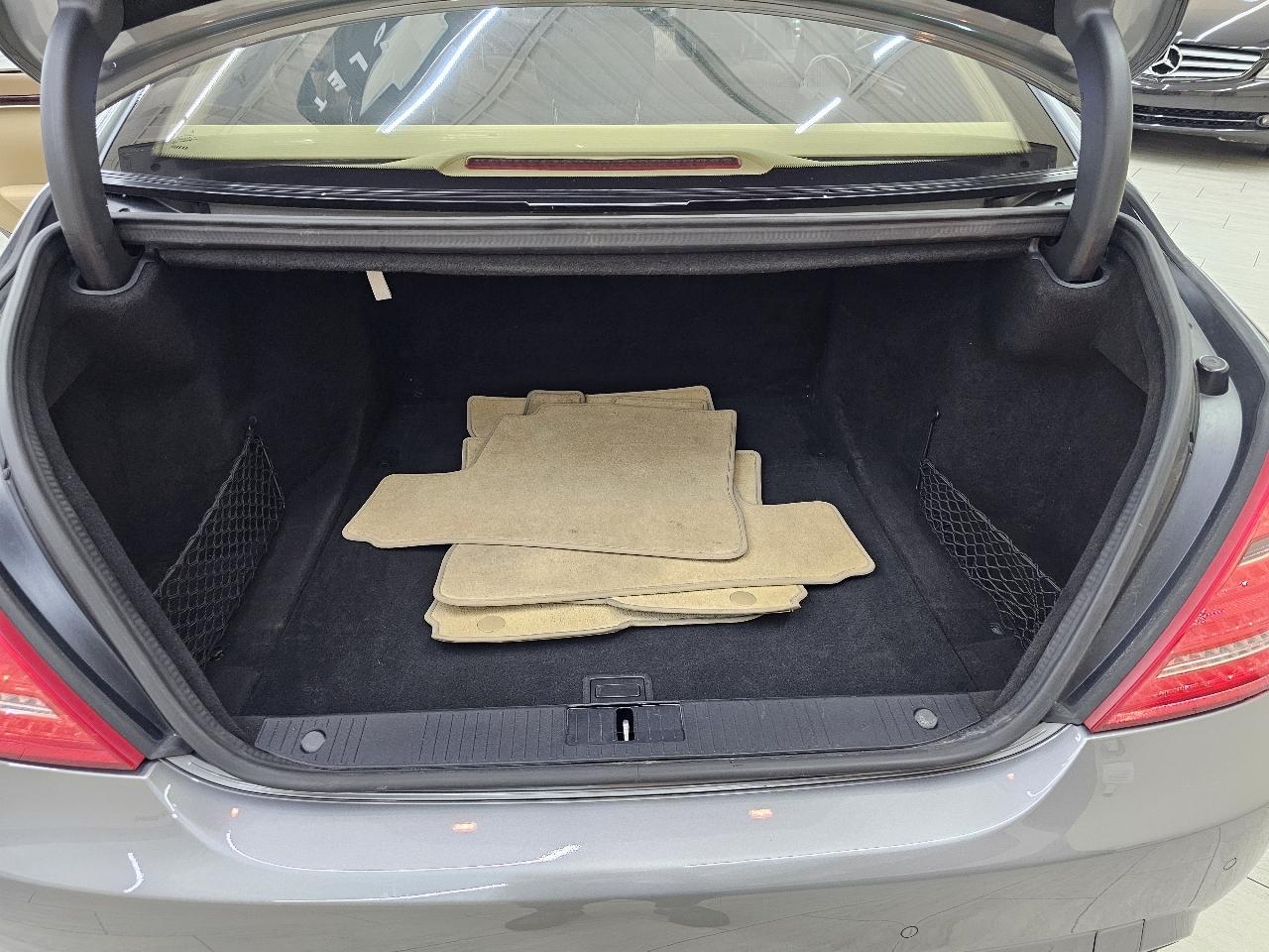 Mercedes-Benz S-Class S550 2010