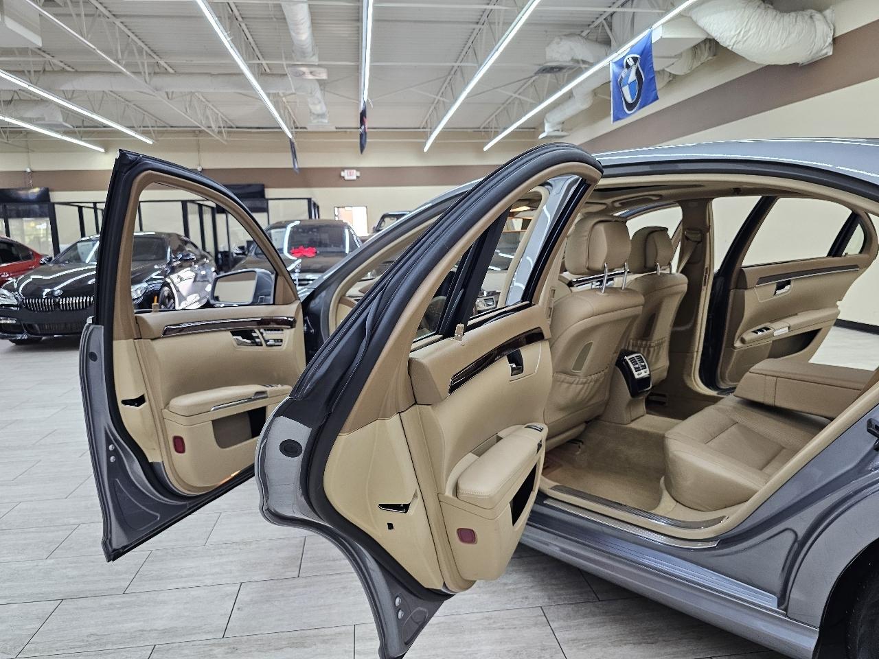 Mercedes-Benz S-Class S550 2010