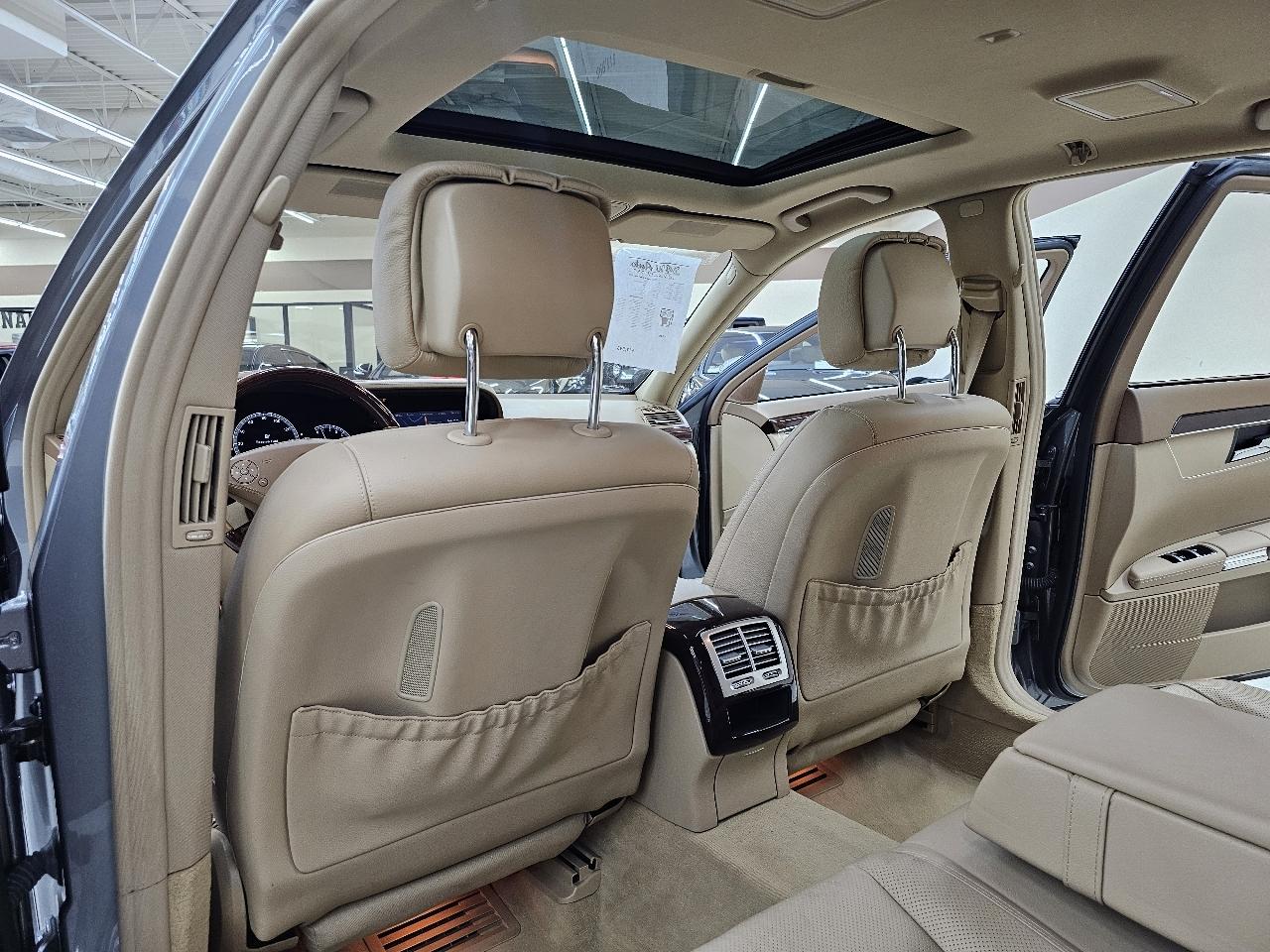 Mercedes-Benz S-Class S550 2010