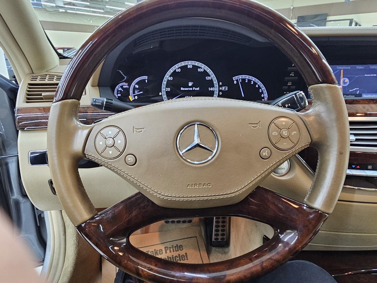 Mercedes-Benz S-Class S550 2010