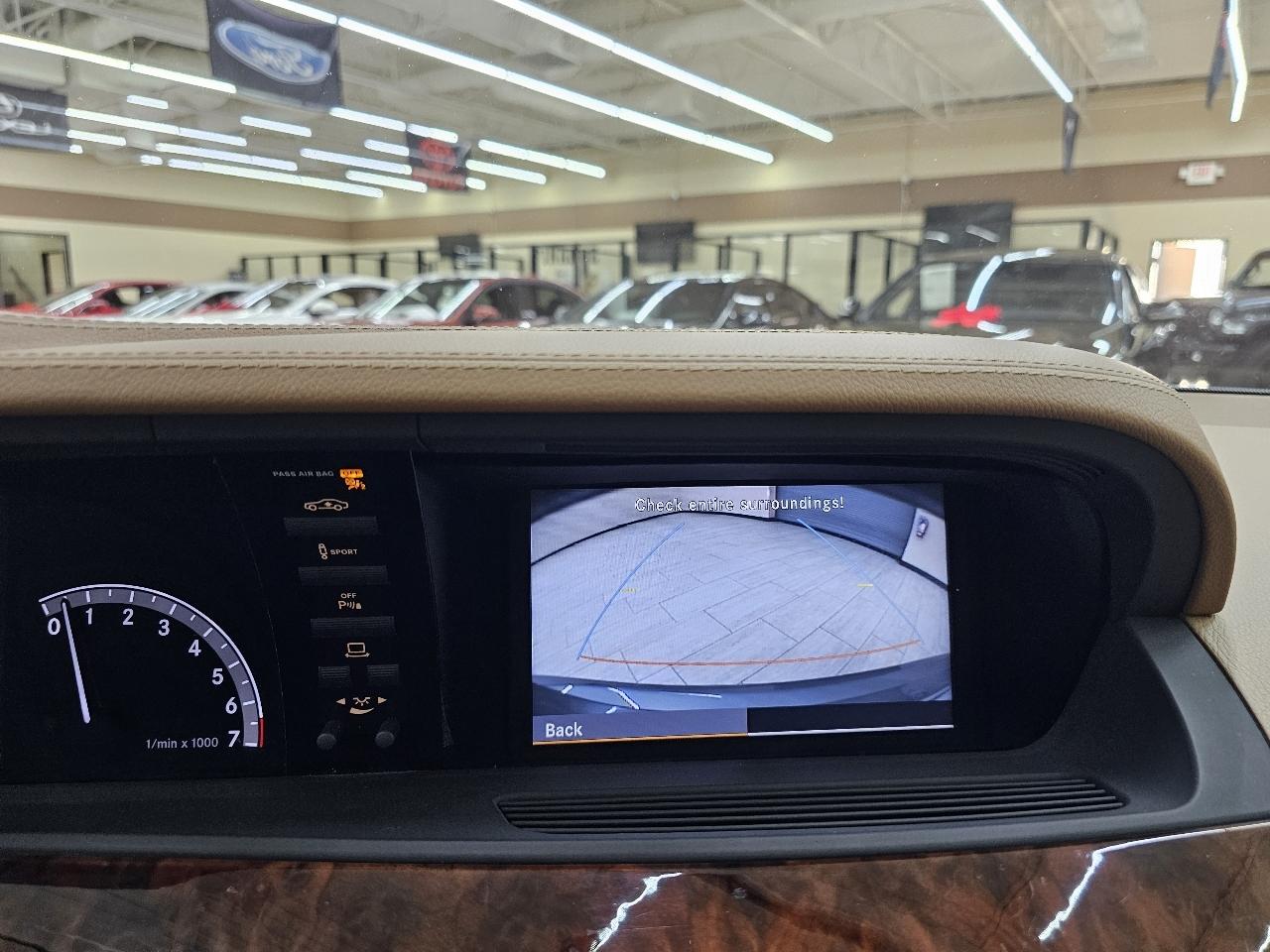 Mercedes-Benz S-Class S550 2010