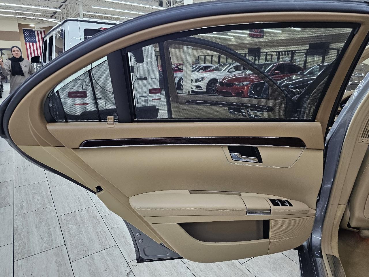 Mercedes-Benz S-Class S550 2010