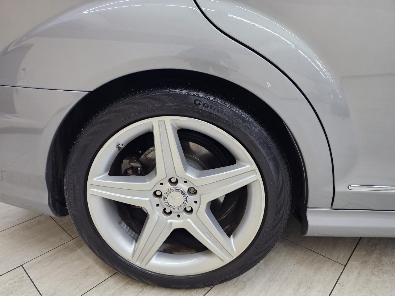 Mercedes-Benz S-Class S550 2010