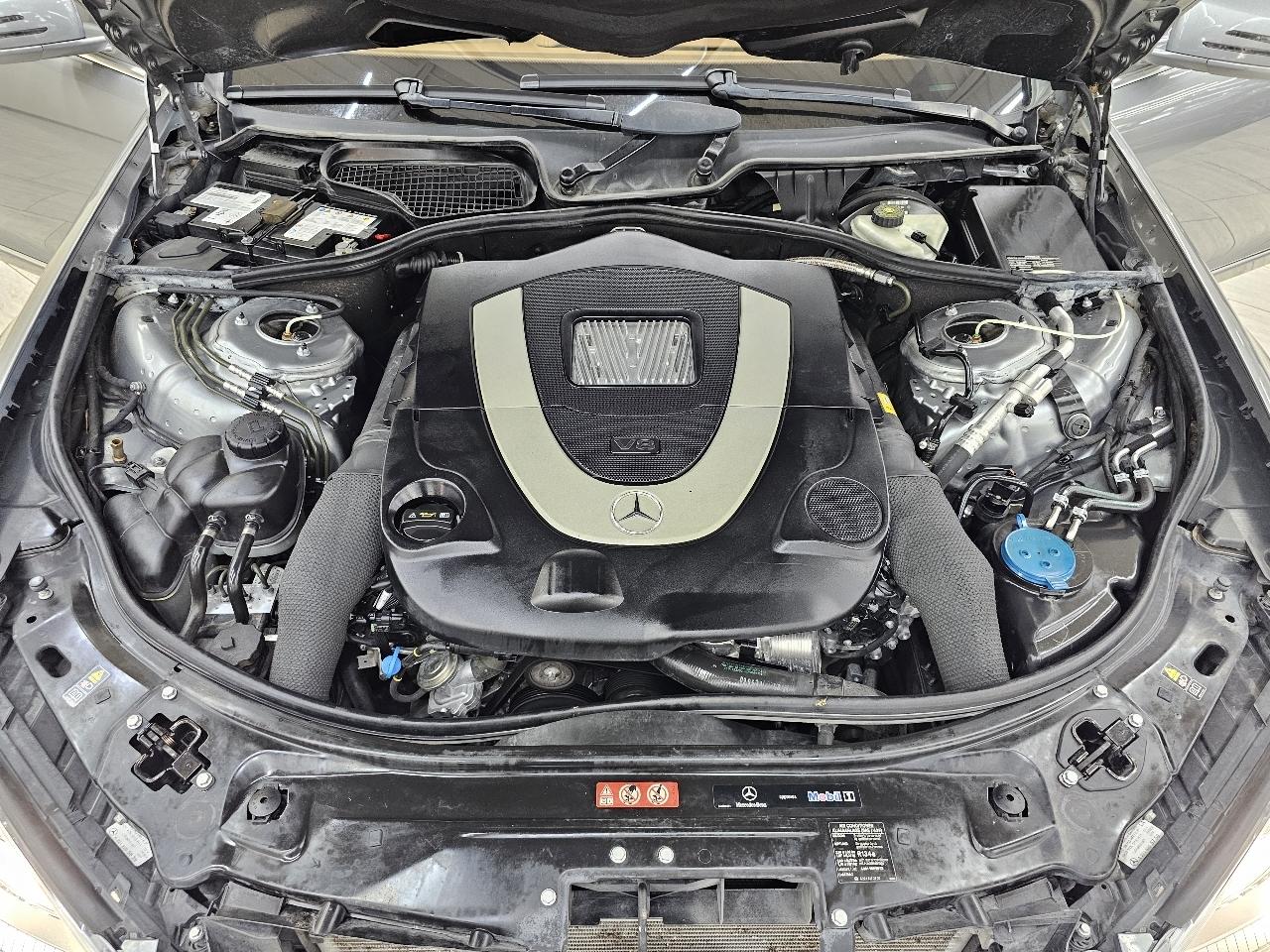 Mercedes-Benz S-Class S550 2010