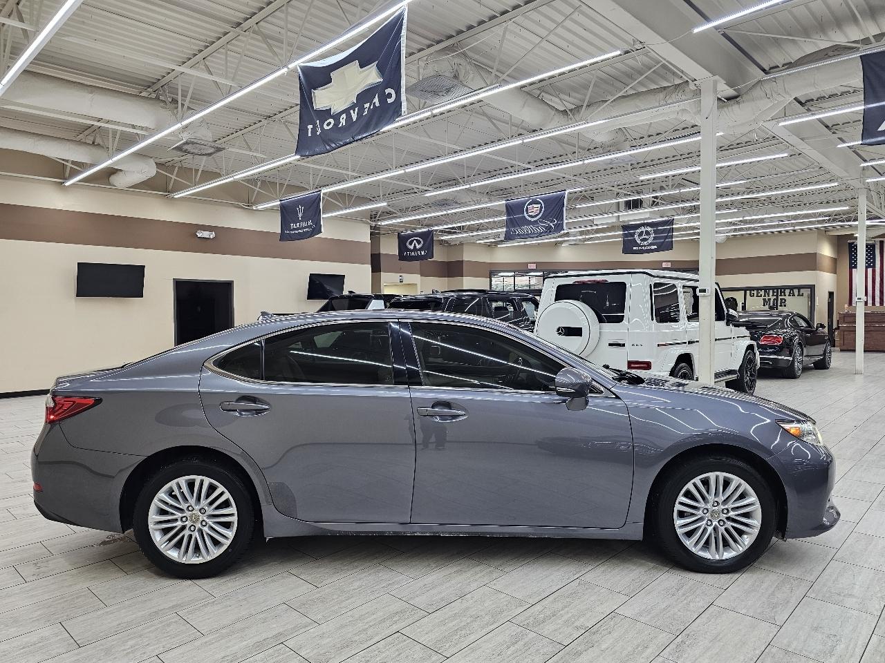 Lexus ES 350 Sedan 2014