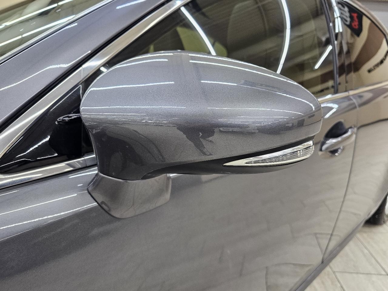 Lexus ES 350 Sedan 2014