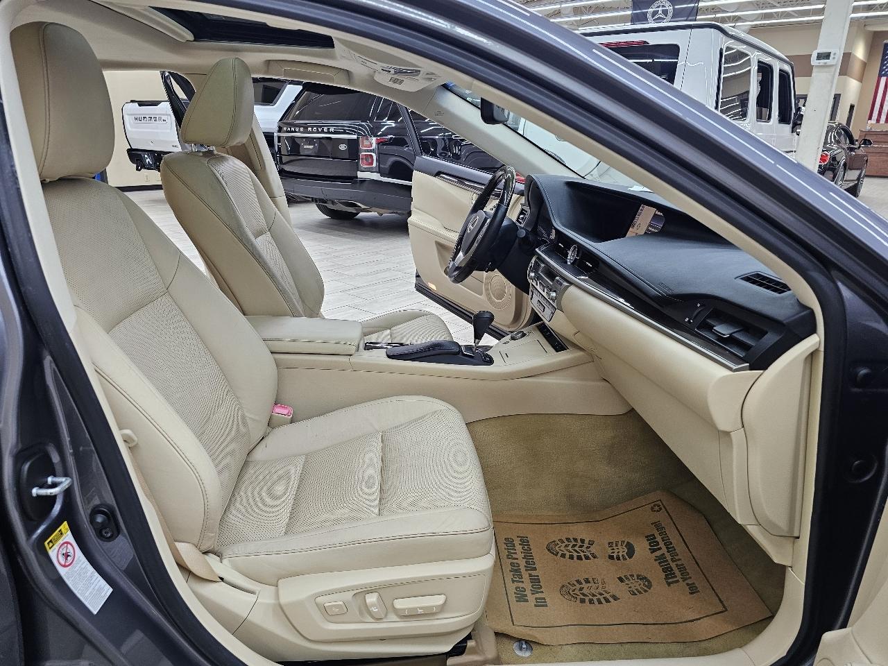 Lexus ES 350 Sedan 2014