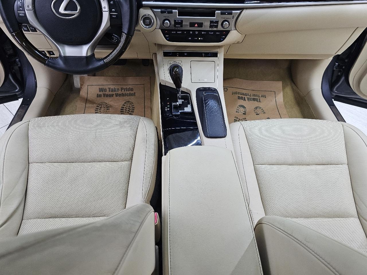 Lexus ES 350 Sedan 2014