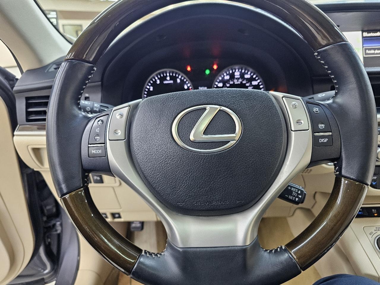 Lexus ES 350 Sedan 2014
