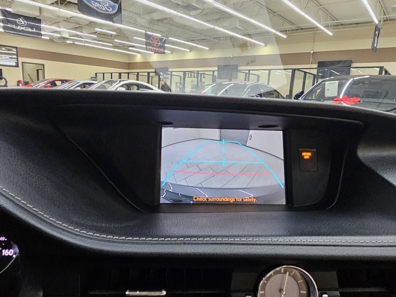 Lexus ES 350 Sedan 2014