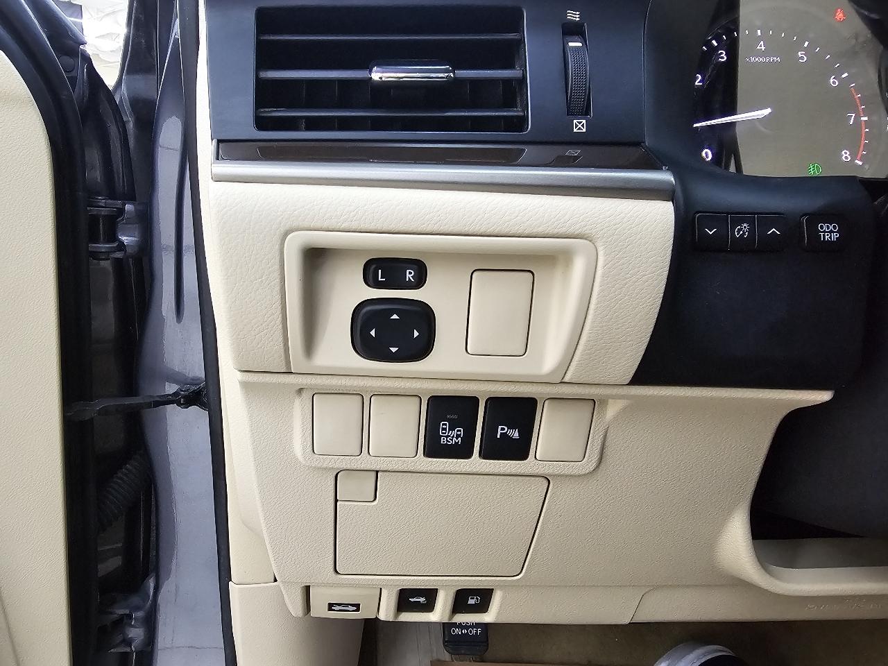 Lexus ES 350 Sedan 2014