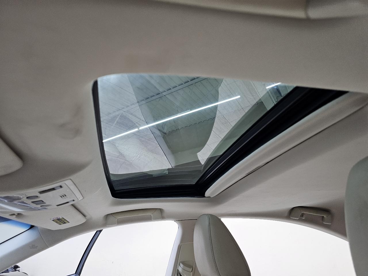 Lexus ES 350 Sedan 2014