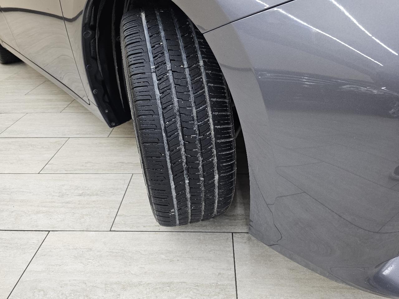 Lexus ES 350 Sedan 2014