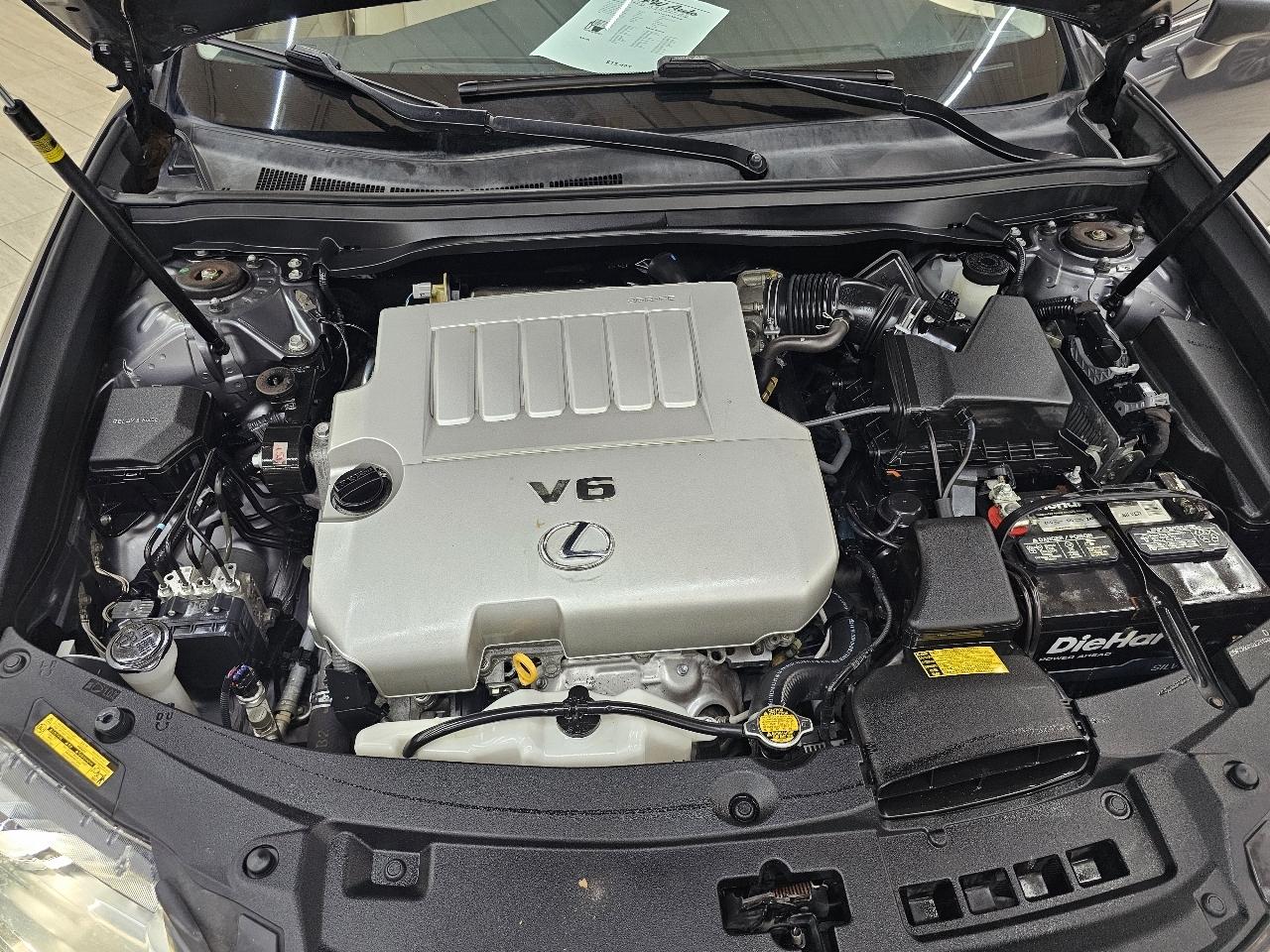 Lexus ES 350 Sedan 2014