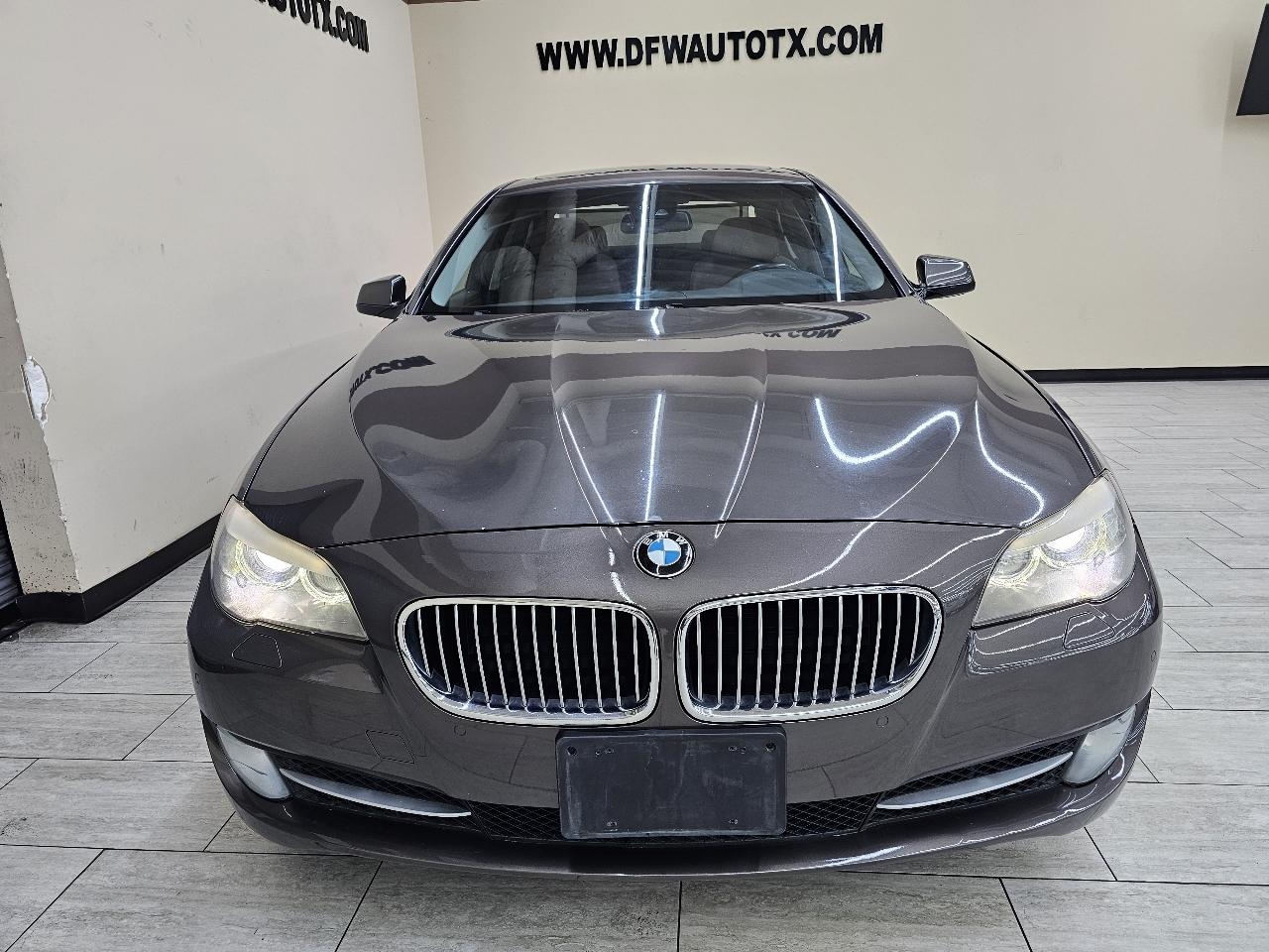 BMW 5-Series 535i 2011