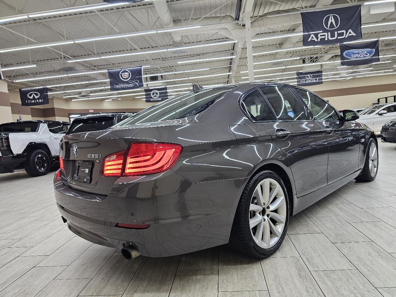 BMW 5-Series 535i 2011