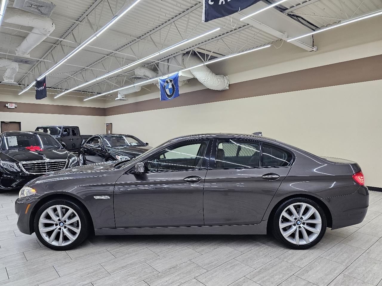 BMW 5-Series 535i 2011