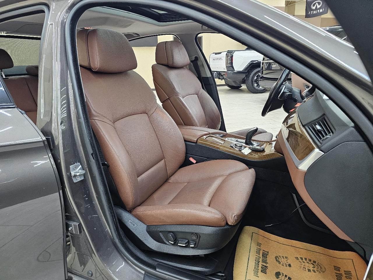 BMW 5-Series 535i 2011